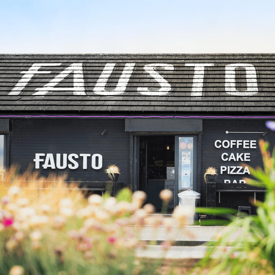 Fausto